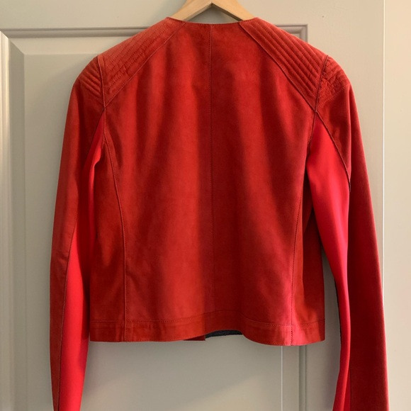 Elie Tahari red jacket with tags . Size small - Picture 3 of 9